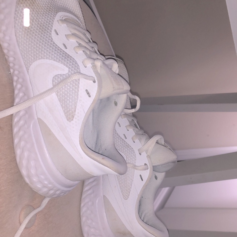 Nike Revolution Sneakers